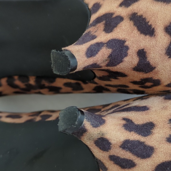 Cato Animal Print Pointed Toe Kitten Heels Black Brown Leopard 9M EUC - Picture 11 of 11